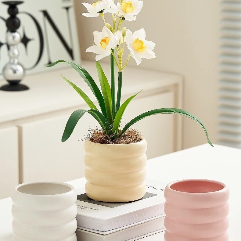 กระถางดอกไม้เซรามิกโดนัท เกรดพรีเมี่ยมสไตล์มินิมอล 3 pcs.